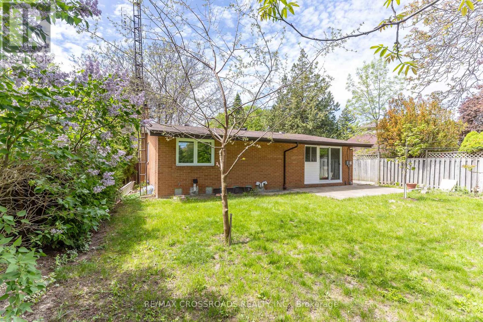 47 MUNSON CRESCENT - 48