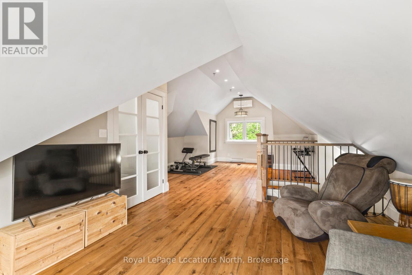 1080 4TH 'A' AVENUE W - 27