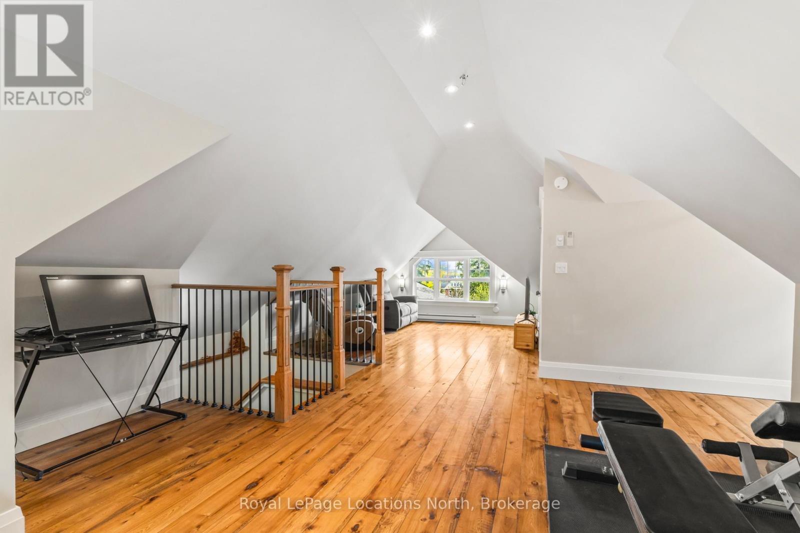 1080 4TH 'A' AVENUE W - 30