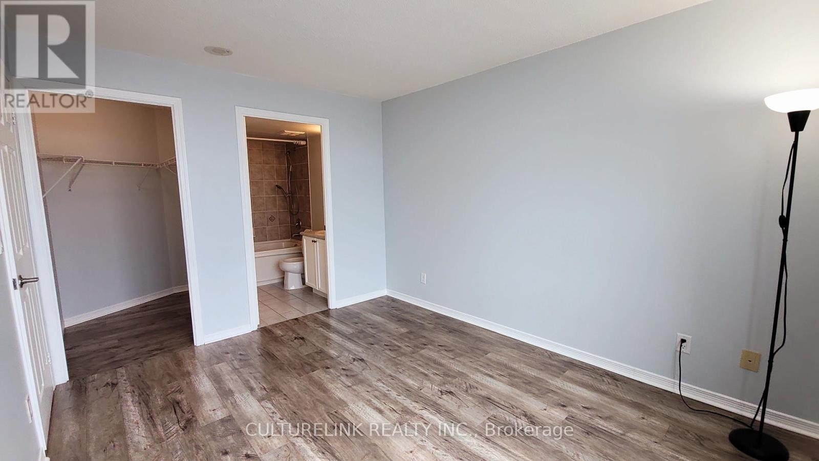 PH 10 - 23 ONEIDA CRESCENT, Richmond Hill (Langstaff), Ontario, L4B0A2 — Photo 8