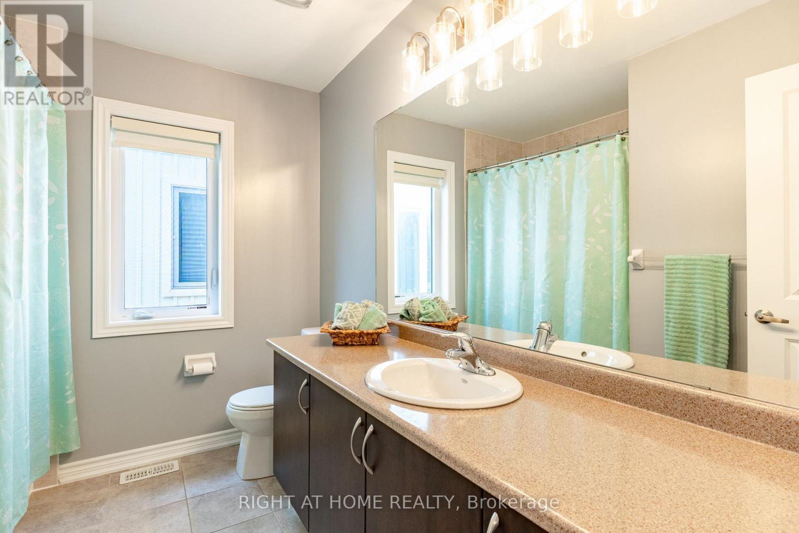 72 WAGNER CRESCENT - 30