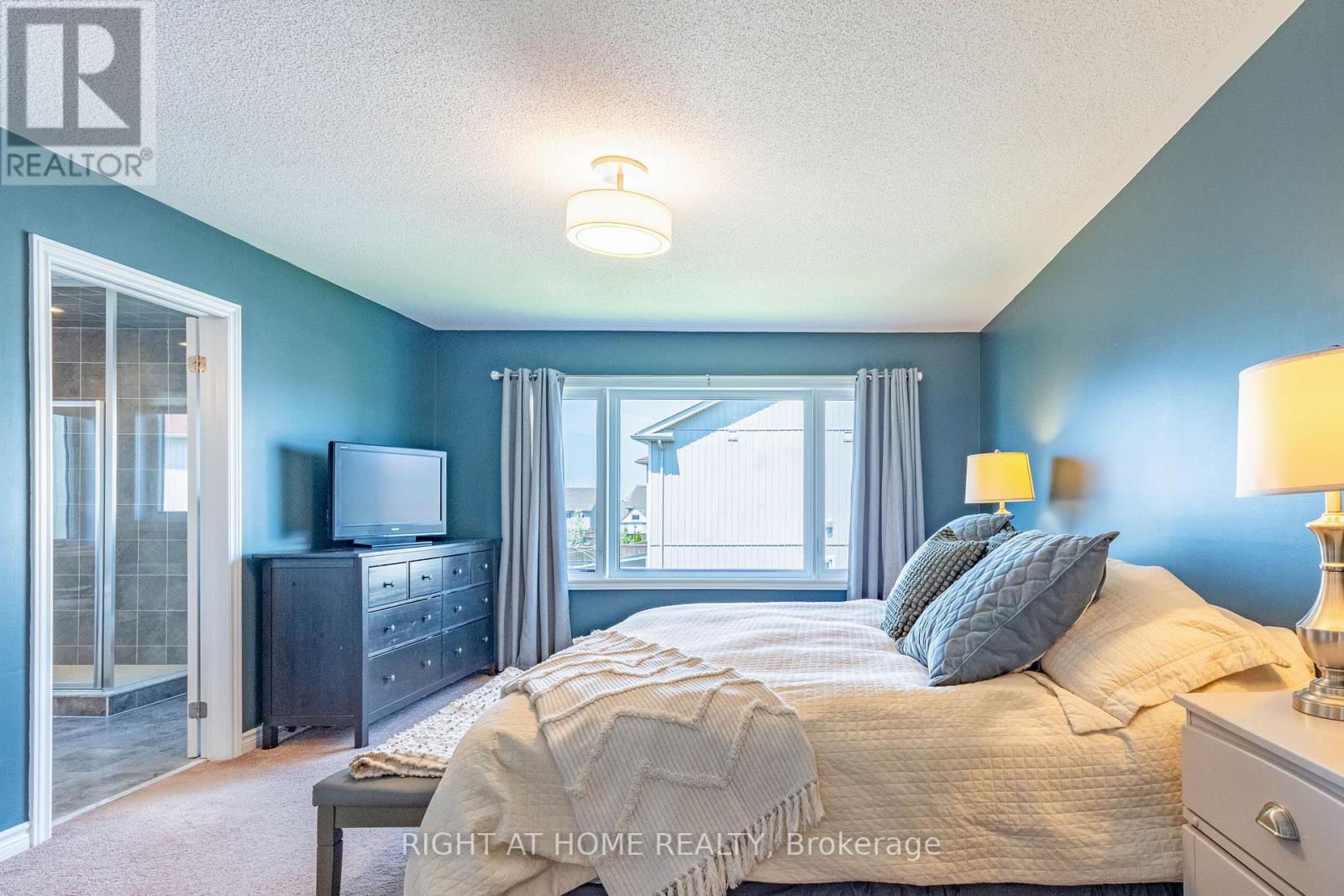 72 WAGNER CRESCENT - 32