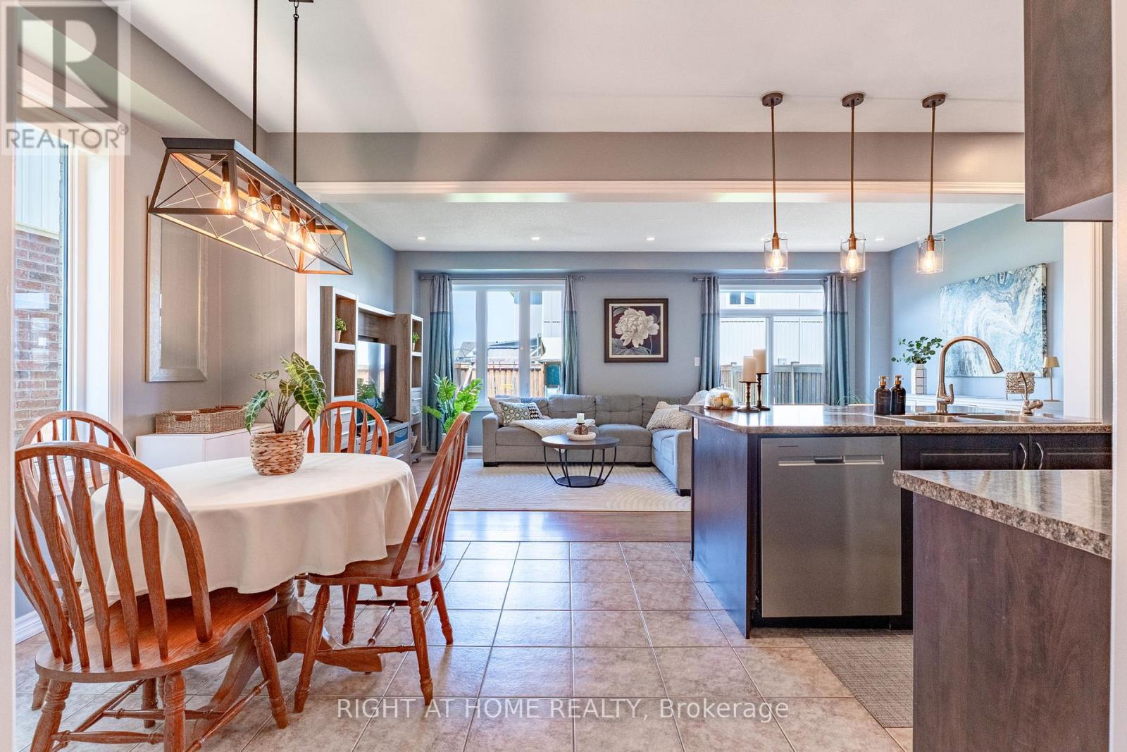 72 WAGNER CRESCENT - 7