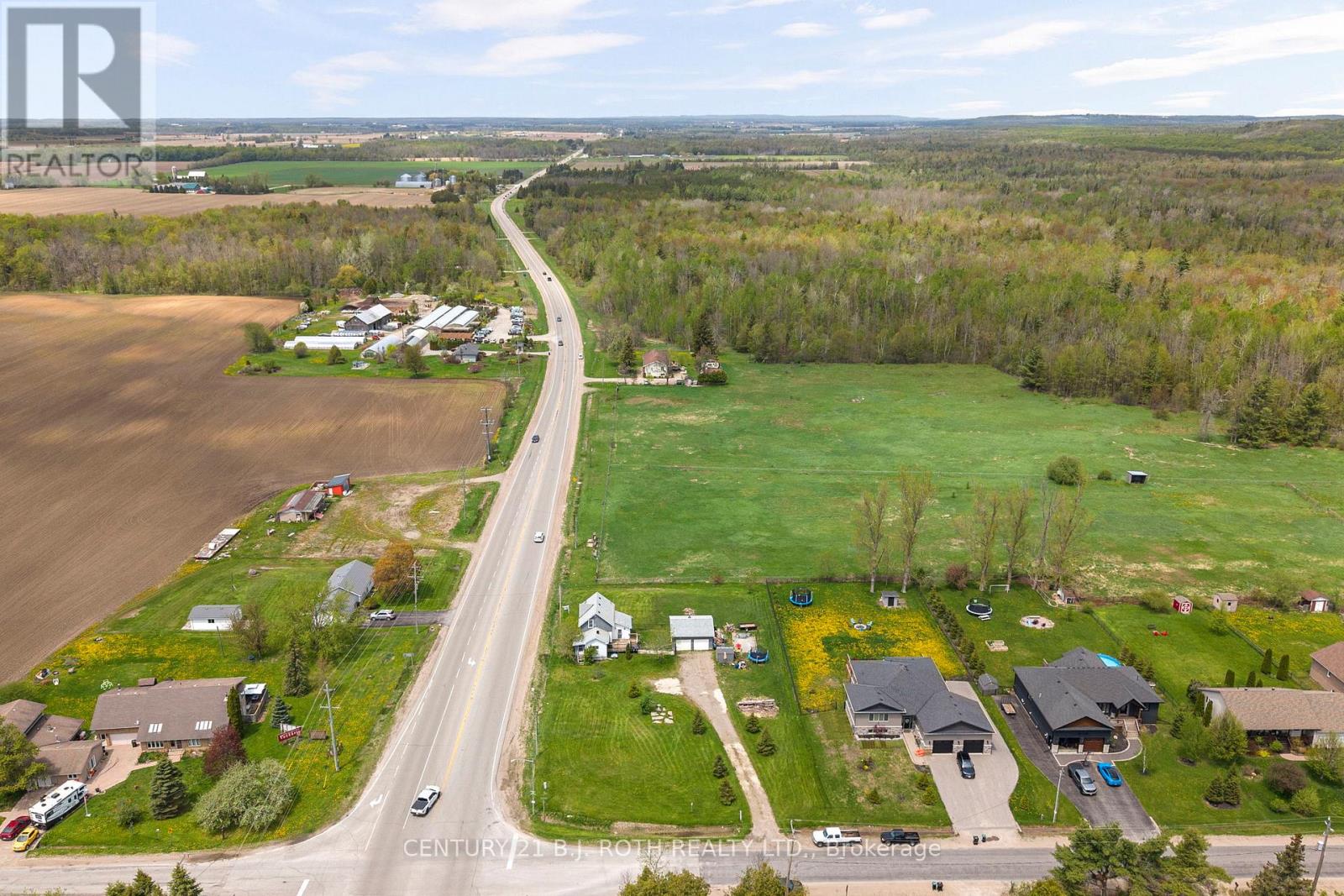 1006 FLOS 4 ROAD E - 18