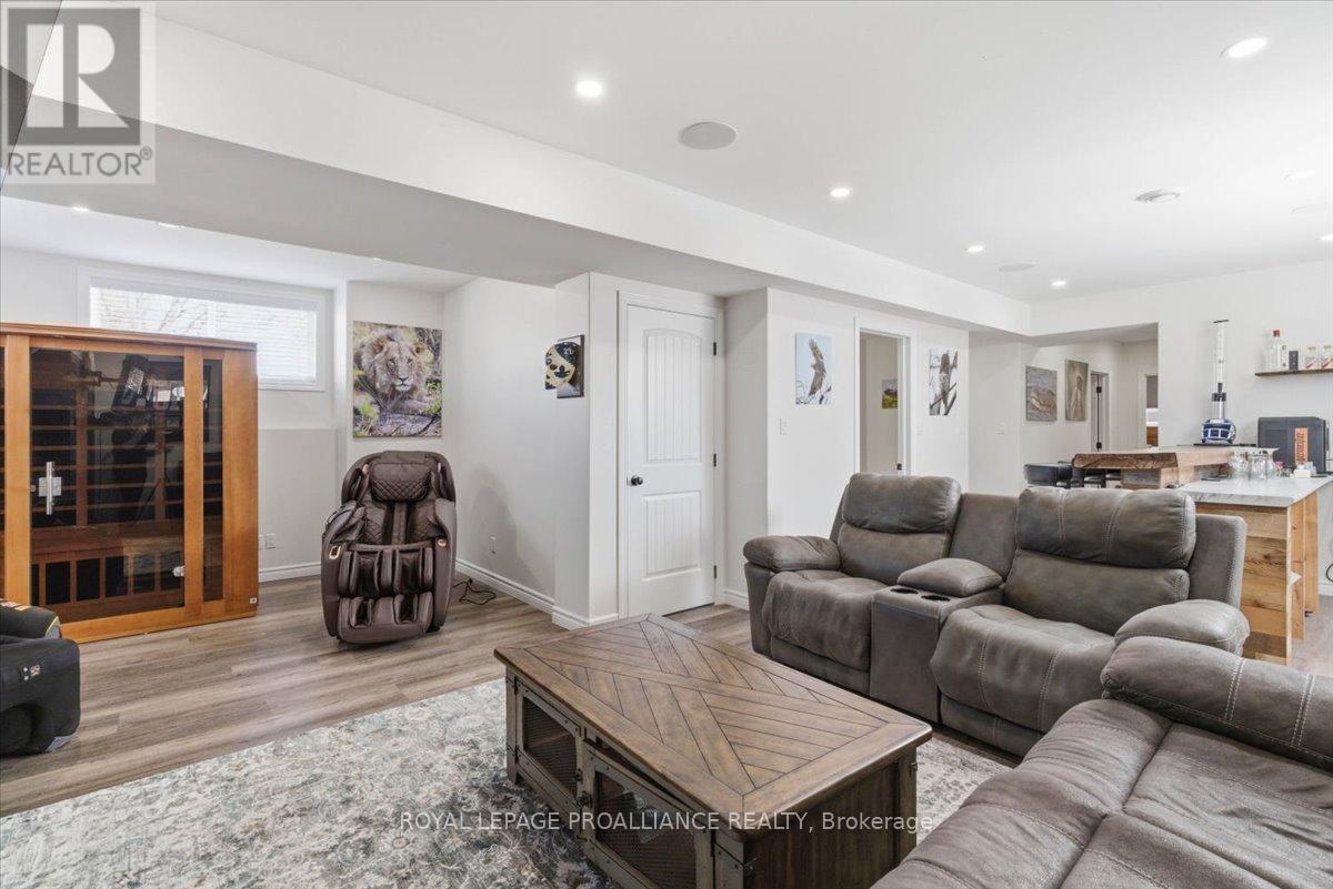 56 ALNET DRIVE - 35