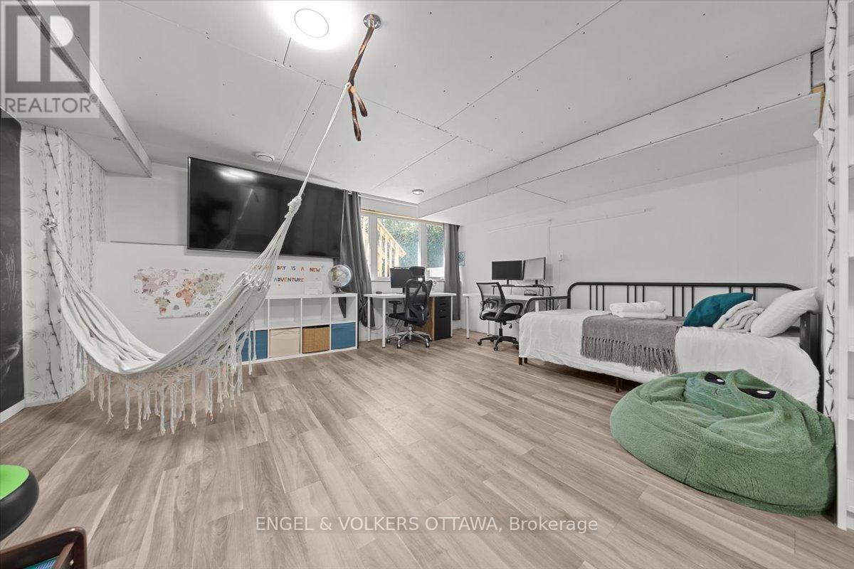 209 BERT HALL STREET - 32