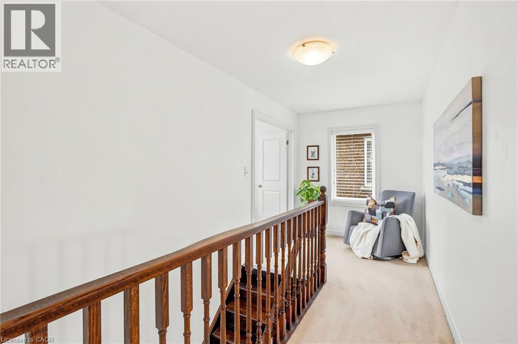 49 NARBONNE Crescent, Stoney Creek, Ontario, L8J0J7 — Photo 16