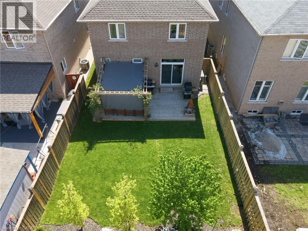 49 NARBONNE Crescent, Stoney Creek, Ontario, L8J0J7 — Photo 35