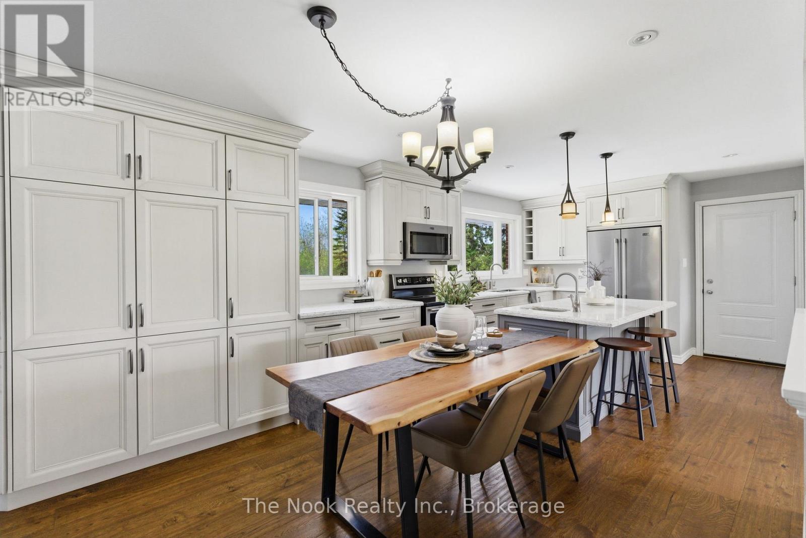 2165 COURTICE ROAD - 10