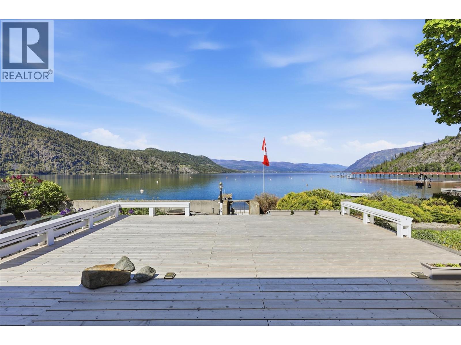 327 Lakeshore Drive - 29
