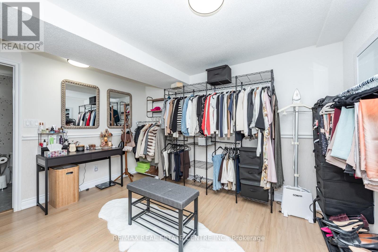 3408 TRELAWNY CIRCLE - 35