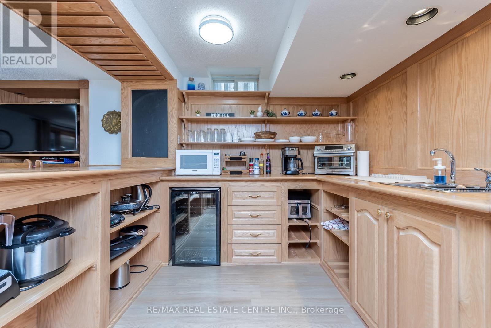 3408 TRELAWNY CIRCLE - 44