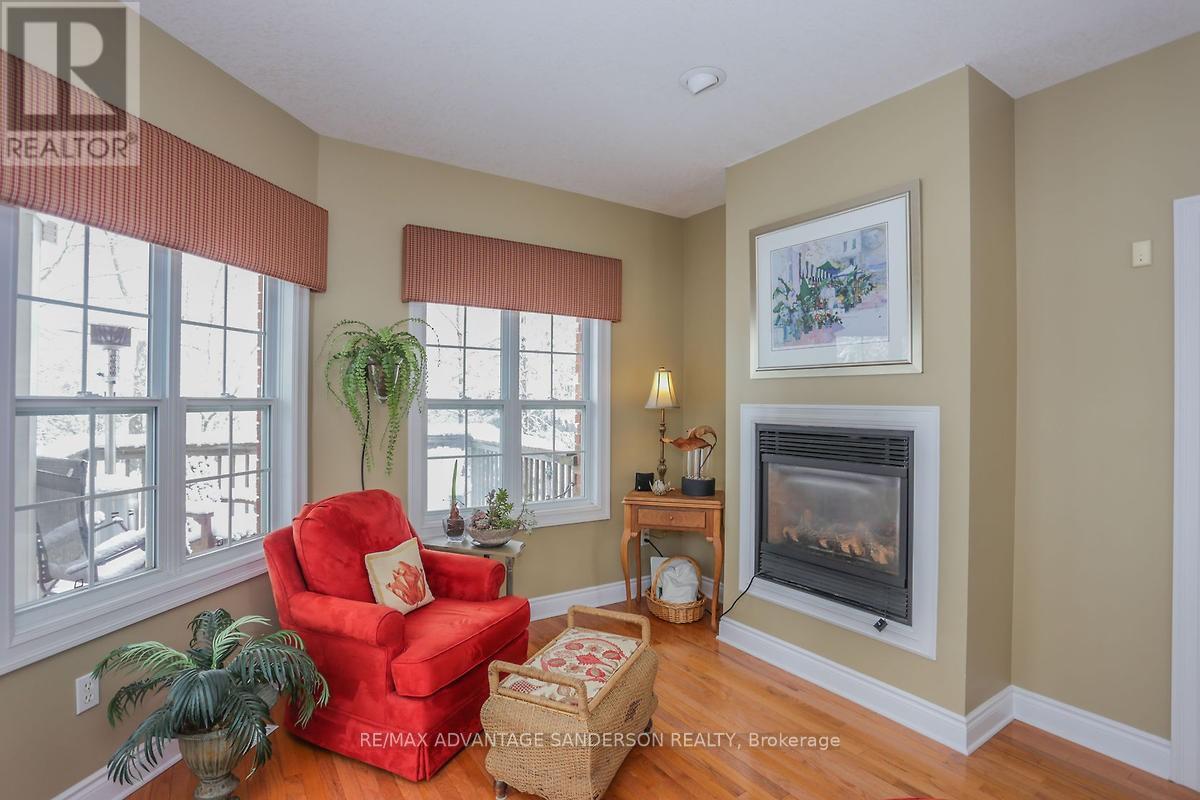 1796 GAINSBOROUGH ROAD - 27