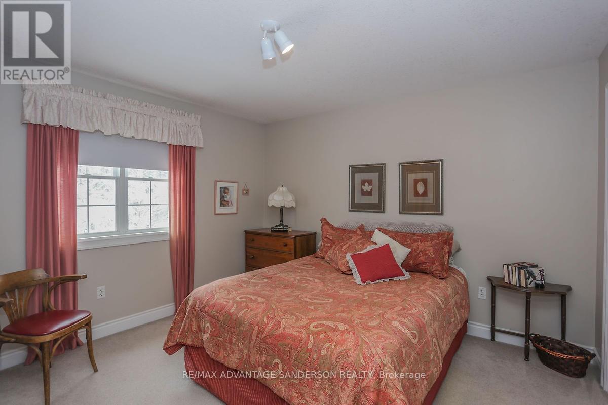 1796 GAINSBOROUGH ROAD - 30