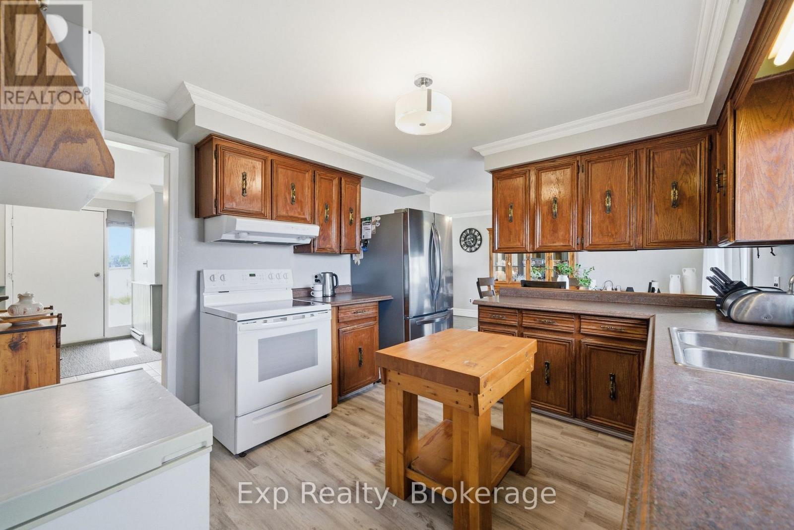 703 STEWART ROAD - 12