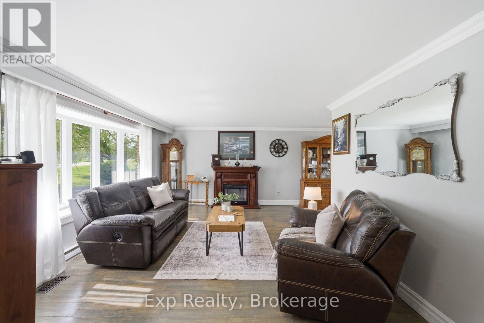 703 STEWART ROAD - 6