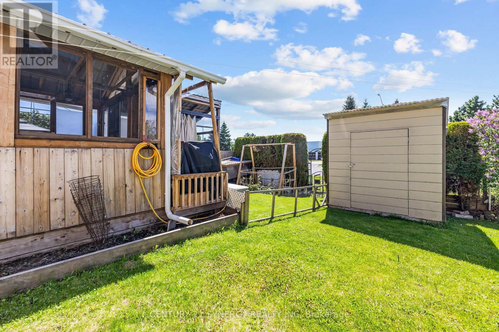 3315 ELIE CRESCENT - 38