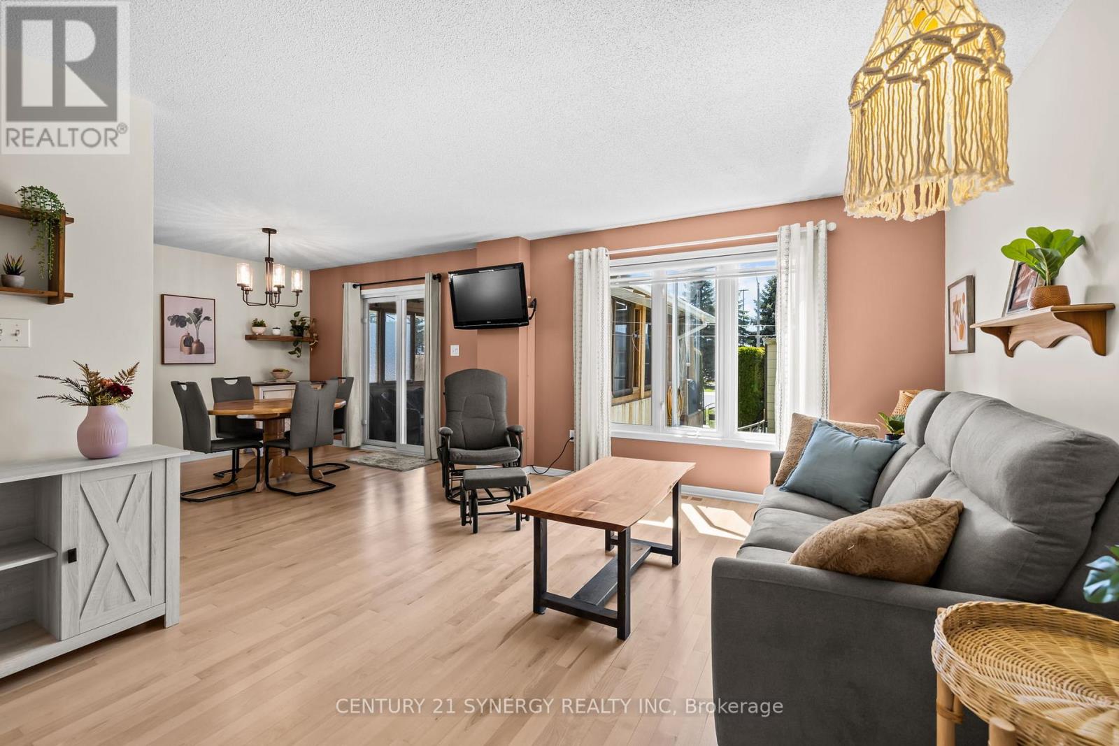 3315 ELIE CRESCENT - 7