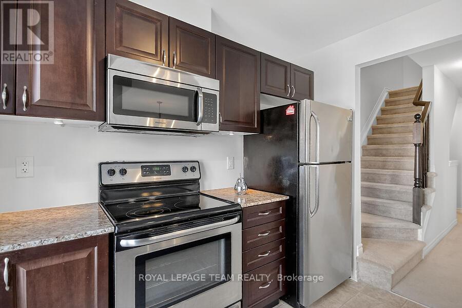 126 GRENADINE STREET - 18