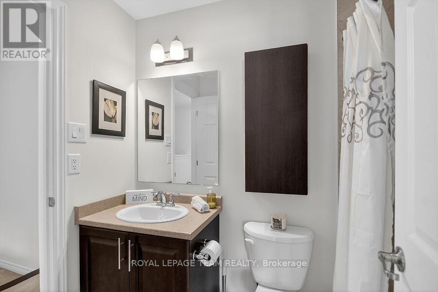 126 GRENADINE STREET - 21