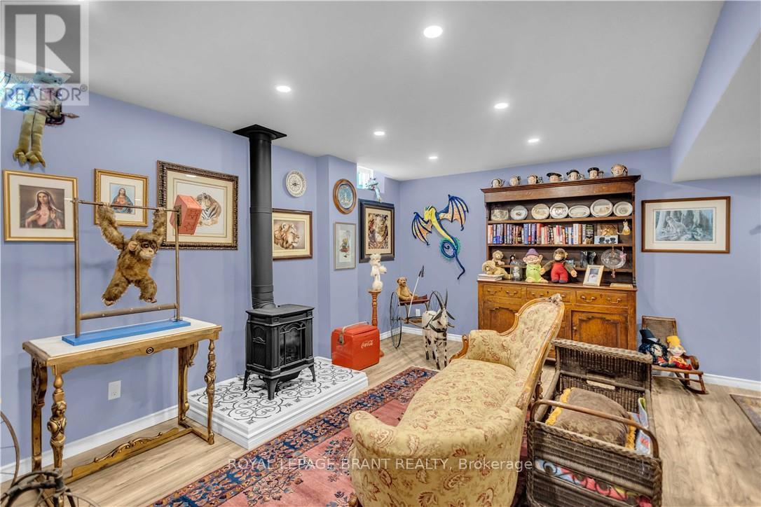 69 HUNTER WAY - 37