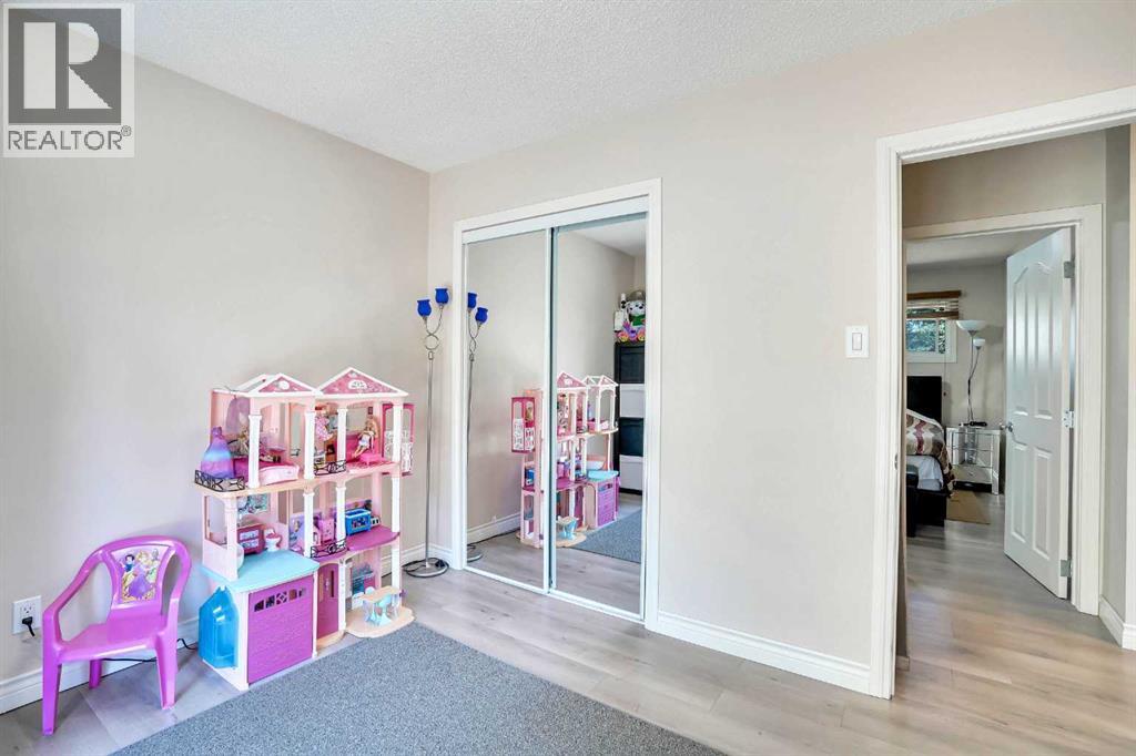 52 Harrow Crescent SW - 18