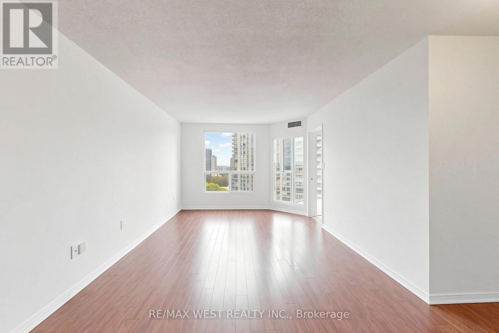 #1302 5 CONCORDE PLACE - 14