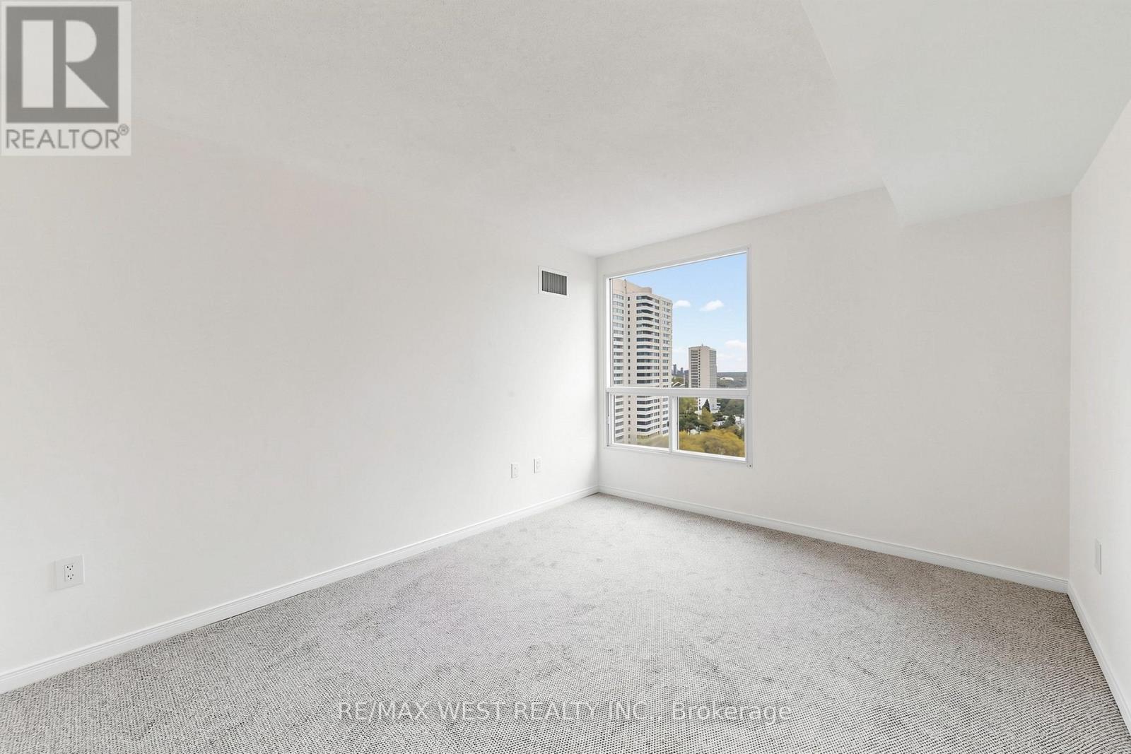 #1302 5 CONCORDE PLACE - 21