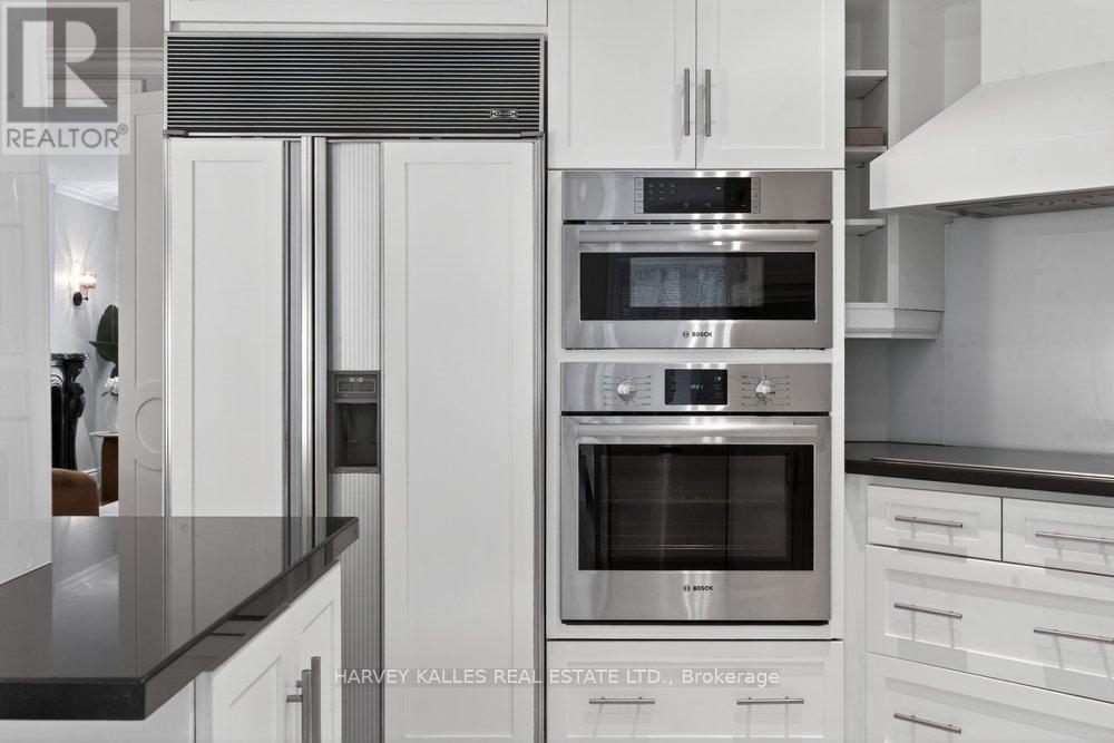 89 BERNARD AVENUE - 10