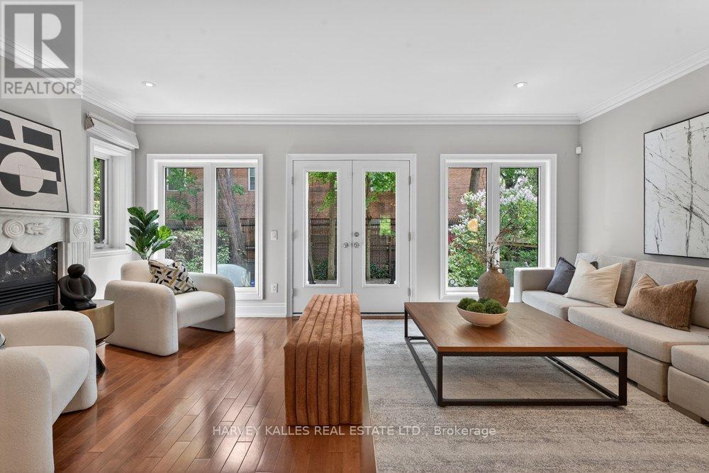 89 BERNARD AVENUE - 12