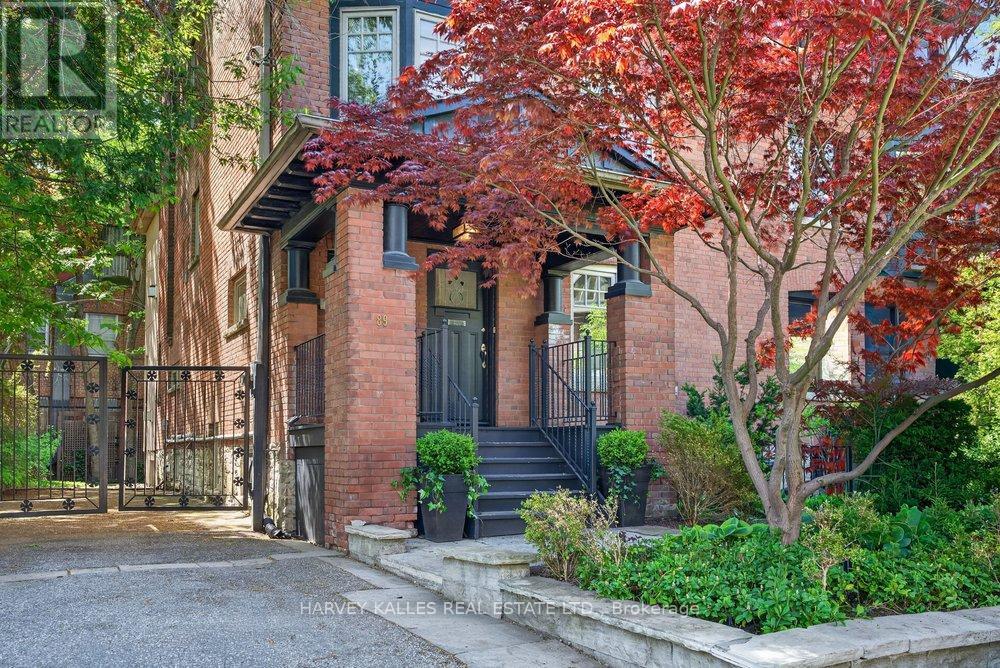 89 BERNARD AVENUE - 2