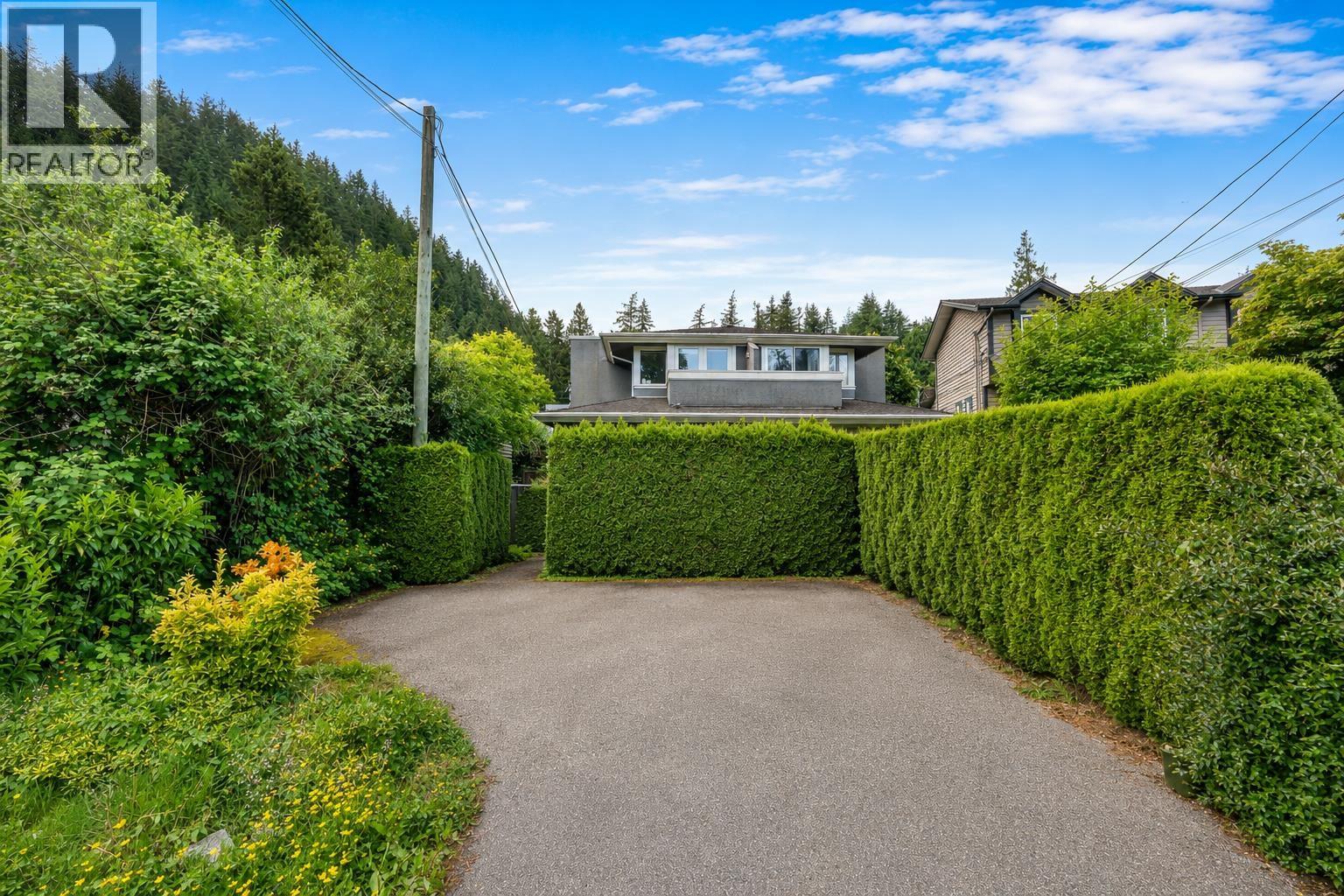 6372 DOUGLAS STREET, West Vancouver