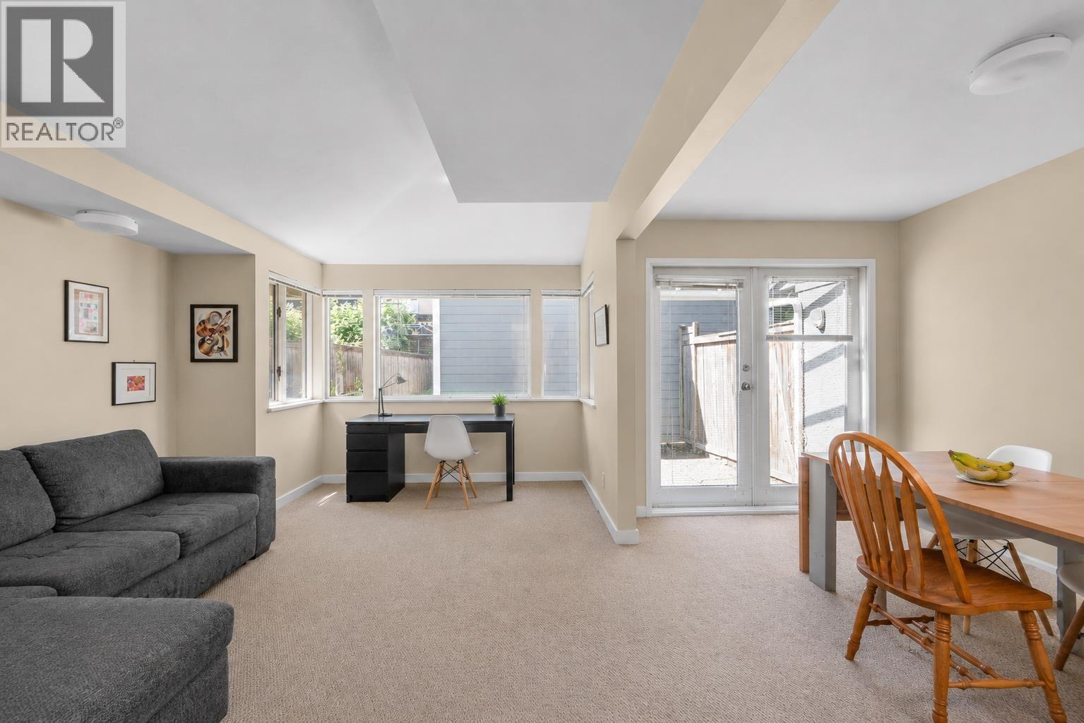 6372 DOUGLAS STREET, West Vancouver