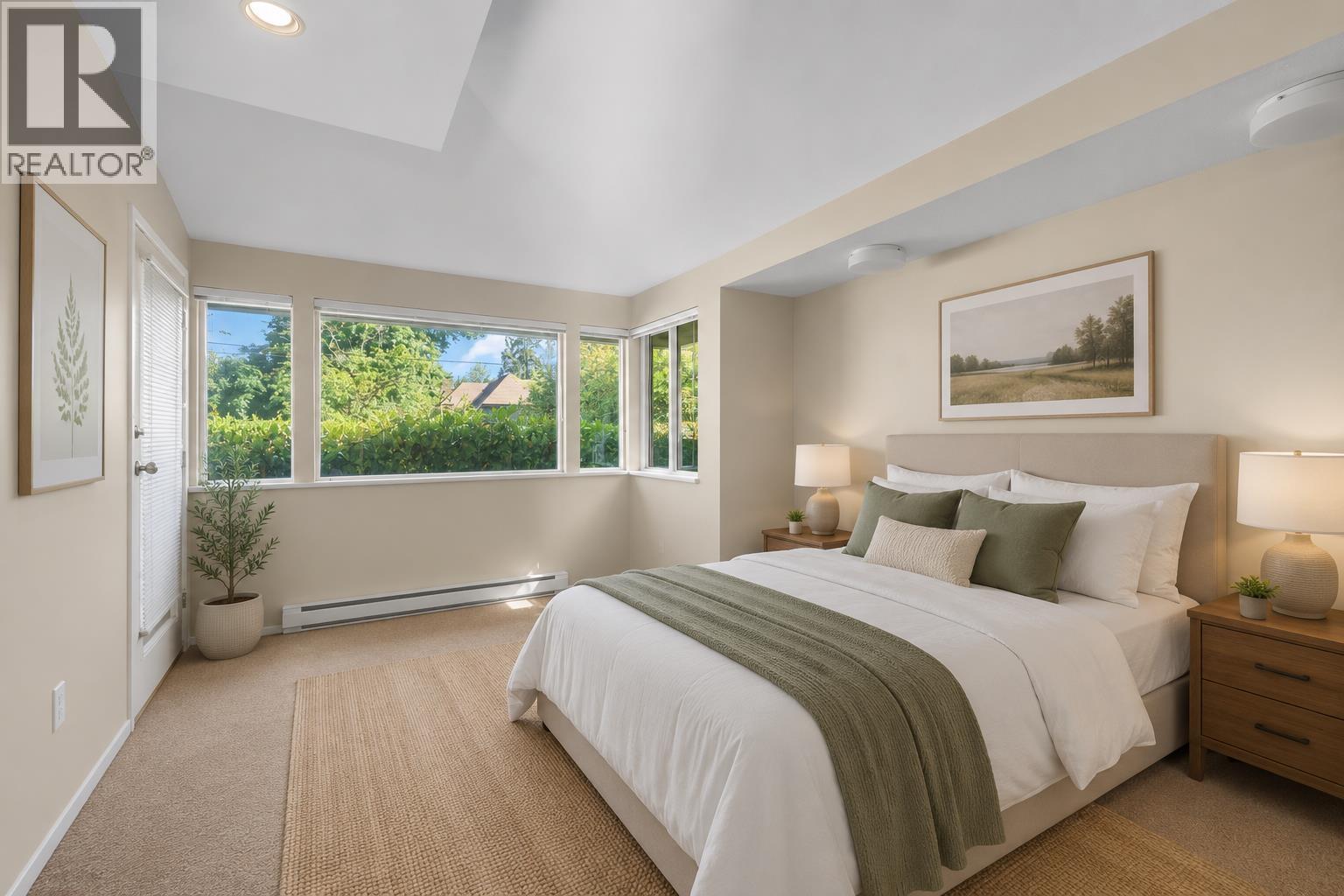 6372 DOUGLAS STREET, West Vancouver