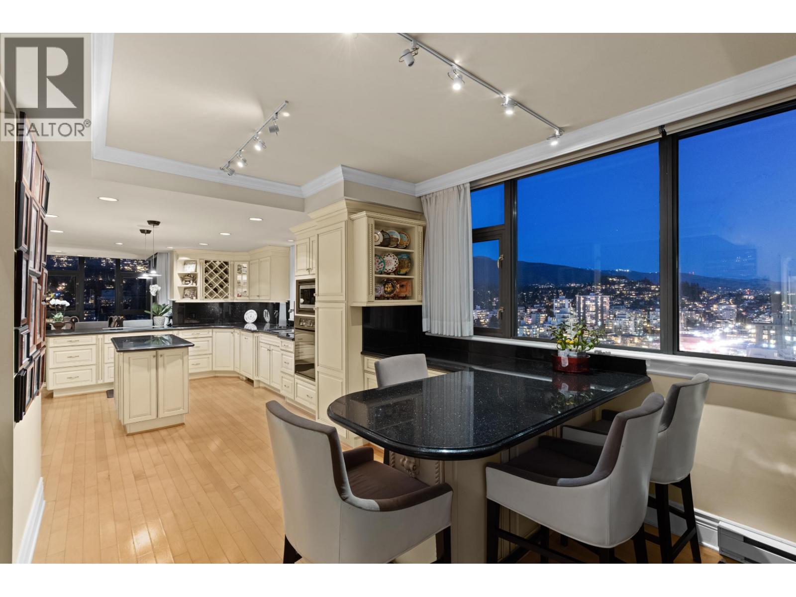1801 1972 BELLEVUE AVENUE, West Vancouver