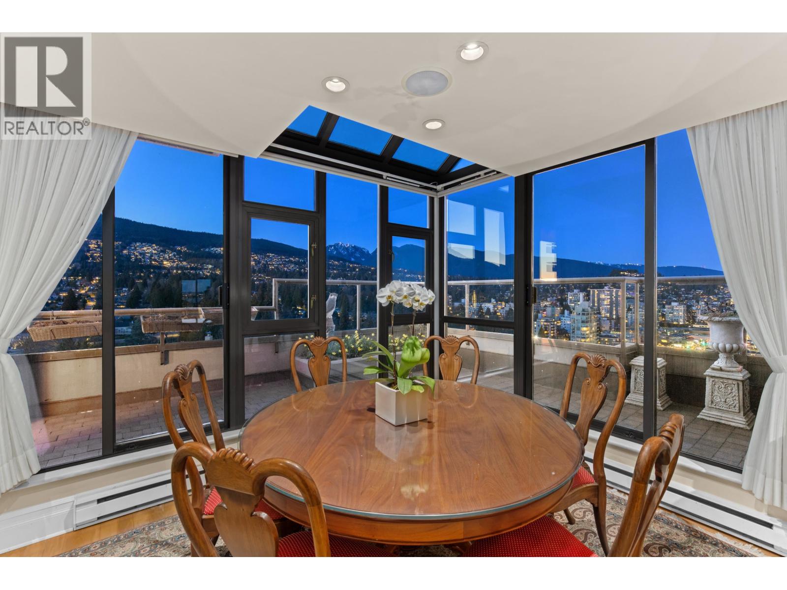 1801 1972 BELLEVUE AVENUE, West Vancouver