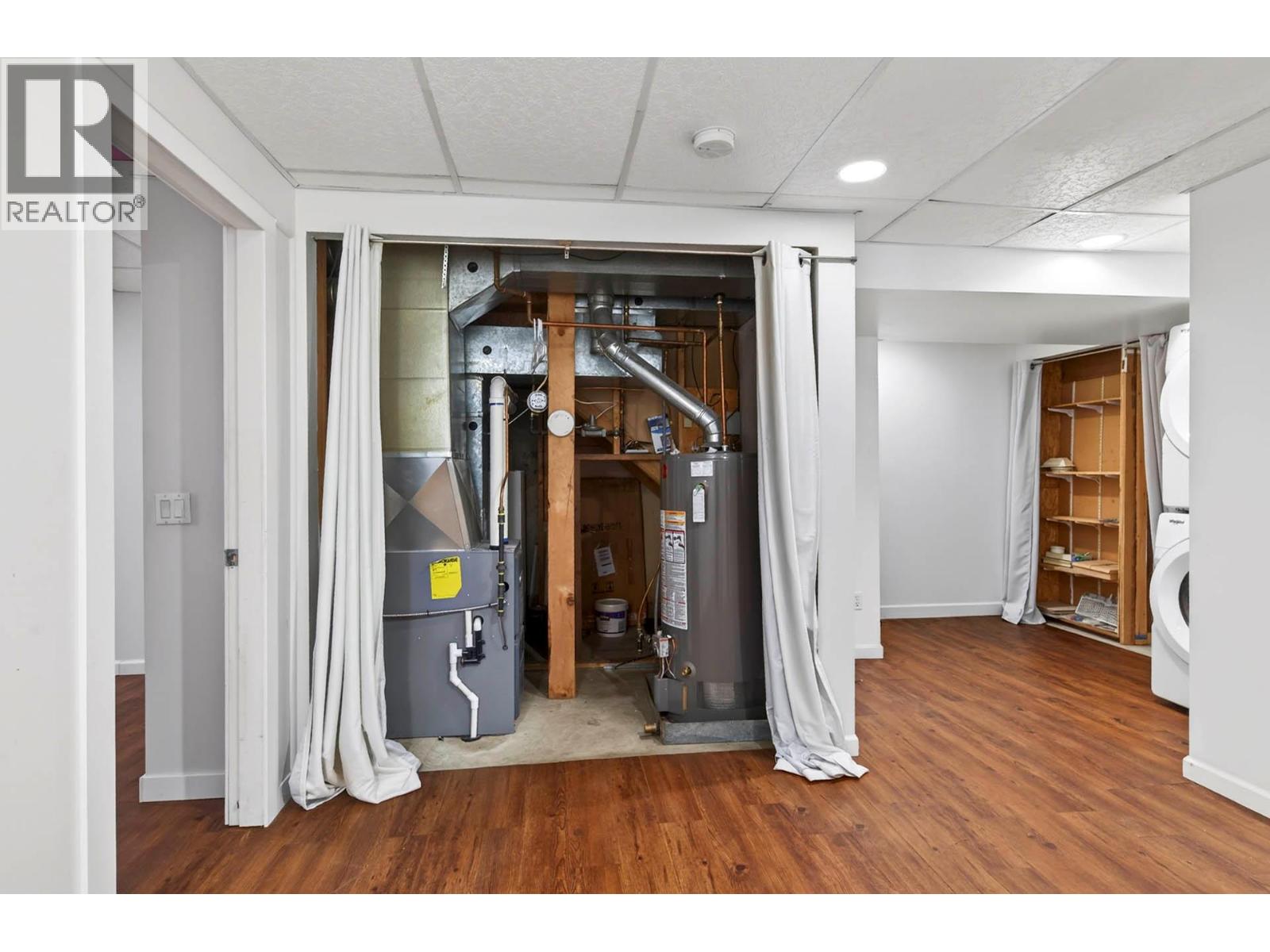 #3 790 Holt Street - 30