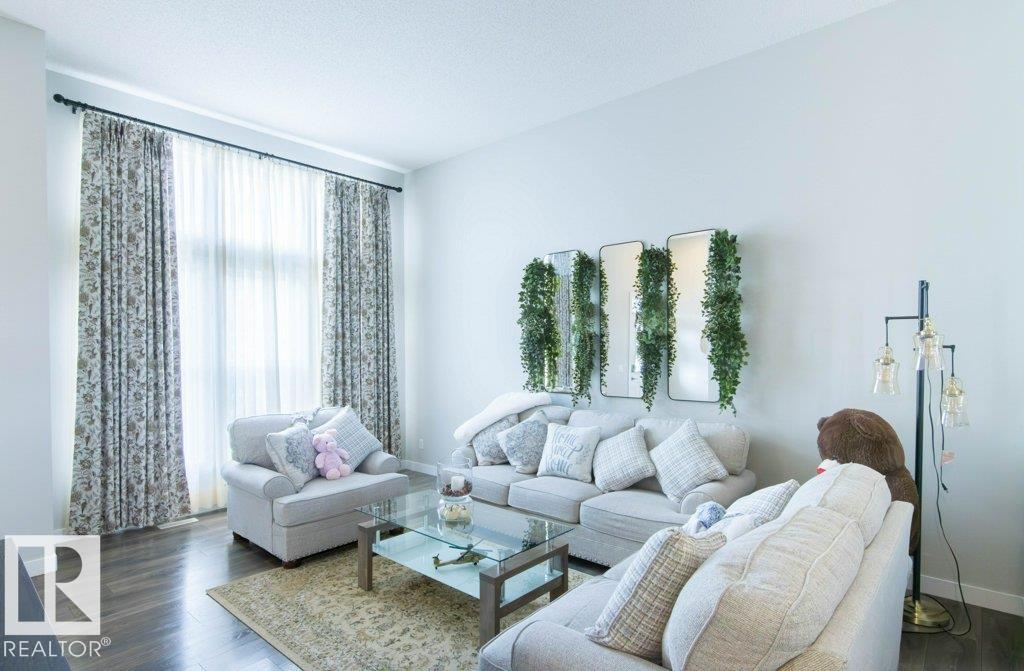 215 SOUTHFORK DR - 4