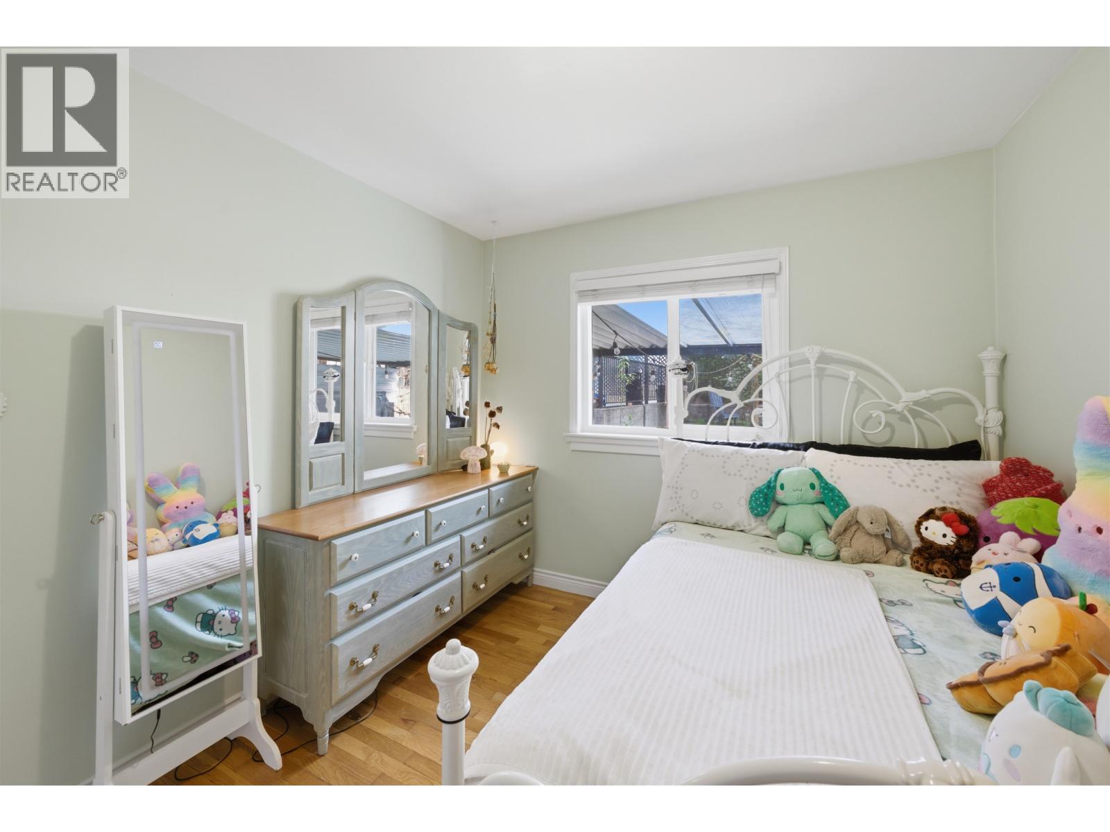 1315 EIGHTH AVENUE, New Westminster