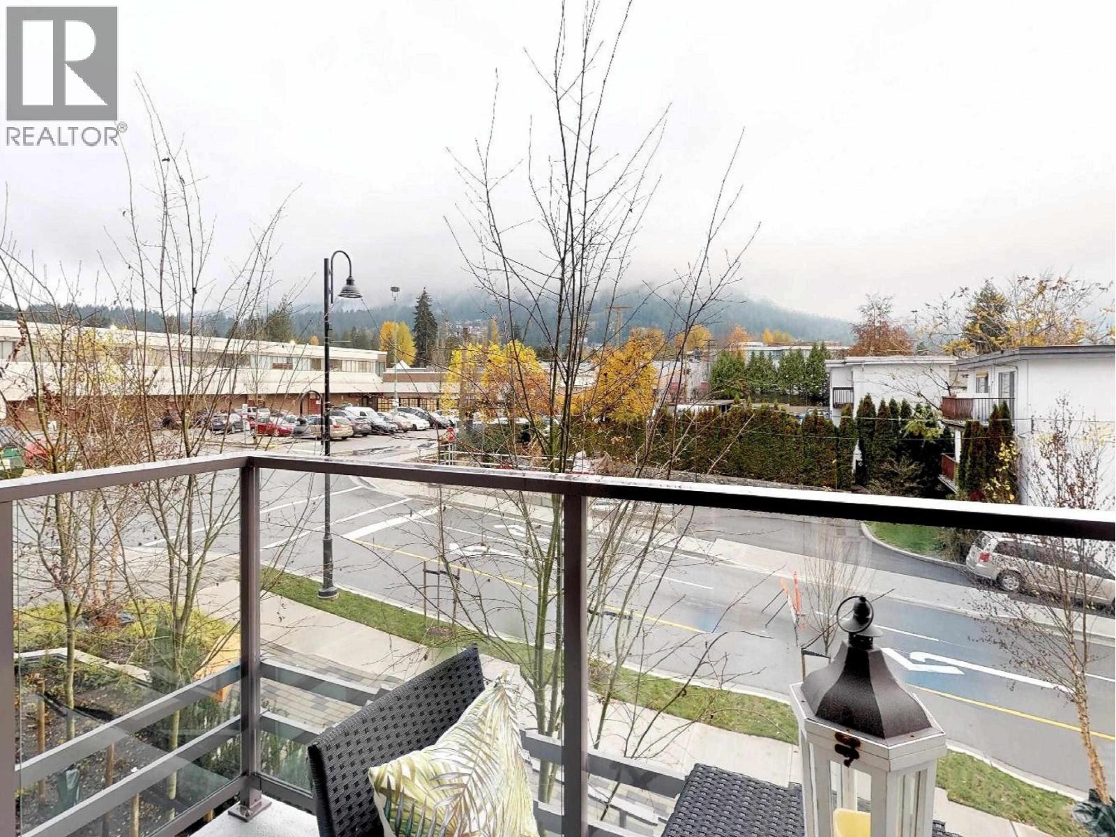 202 1295 CONIFER STREET, North Vancouver
