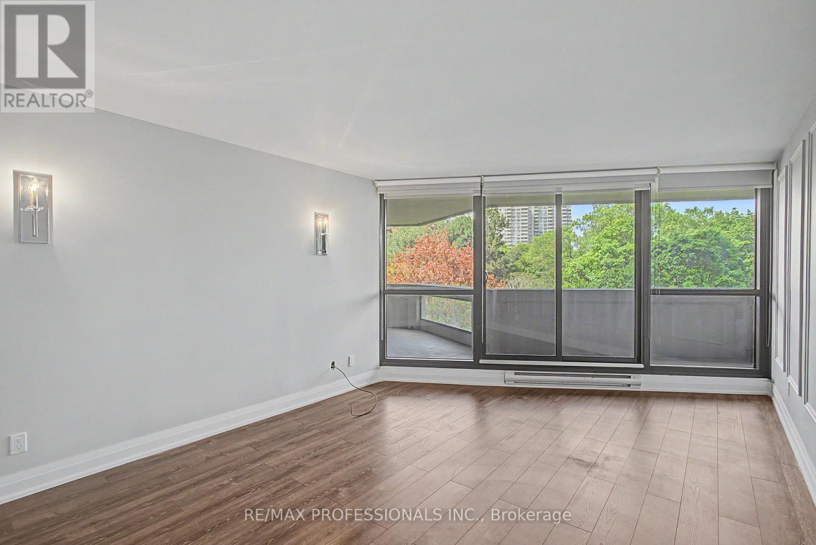 #309 2000 ISLINGTON AVENUE - 35