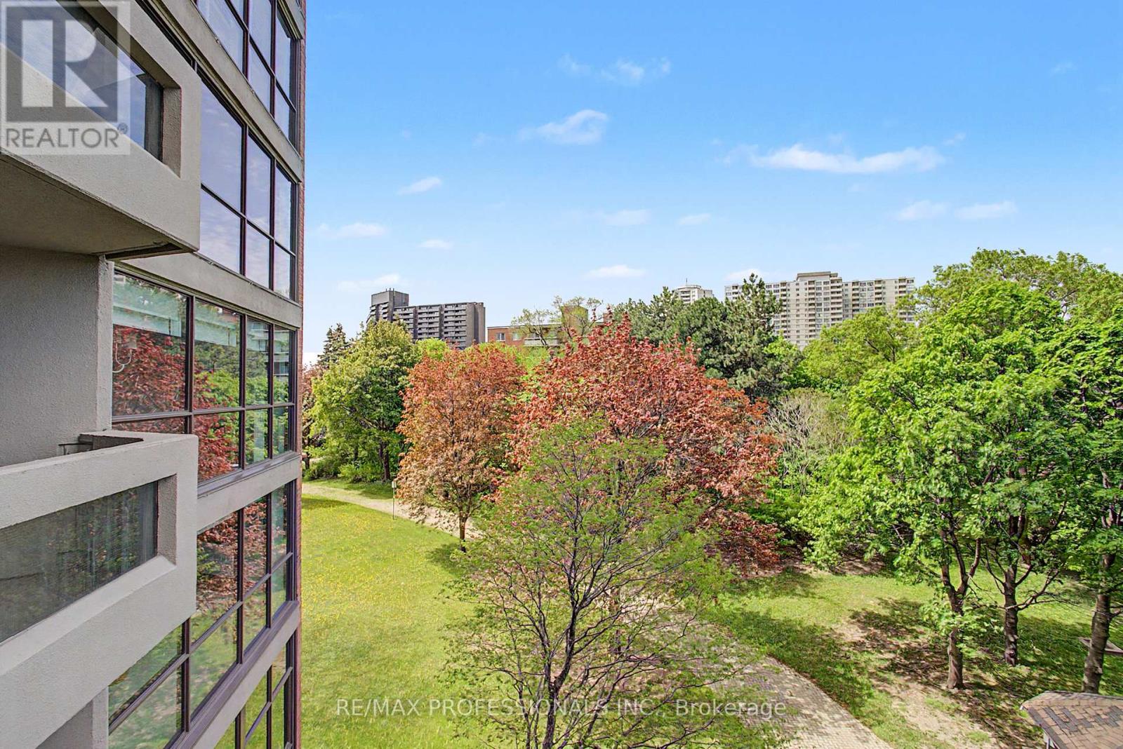 #309 2000 ISLINGTON AVENUE - 46