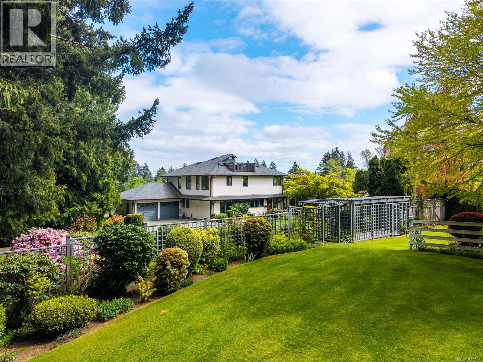 6412 Bryn Rd, Central Saanich