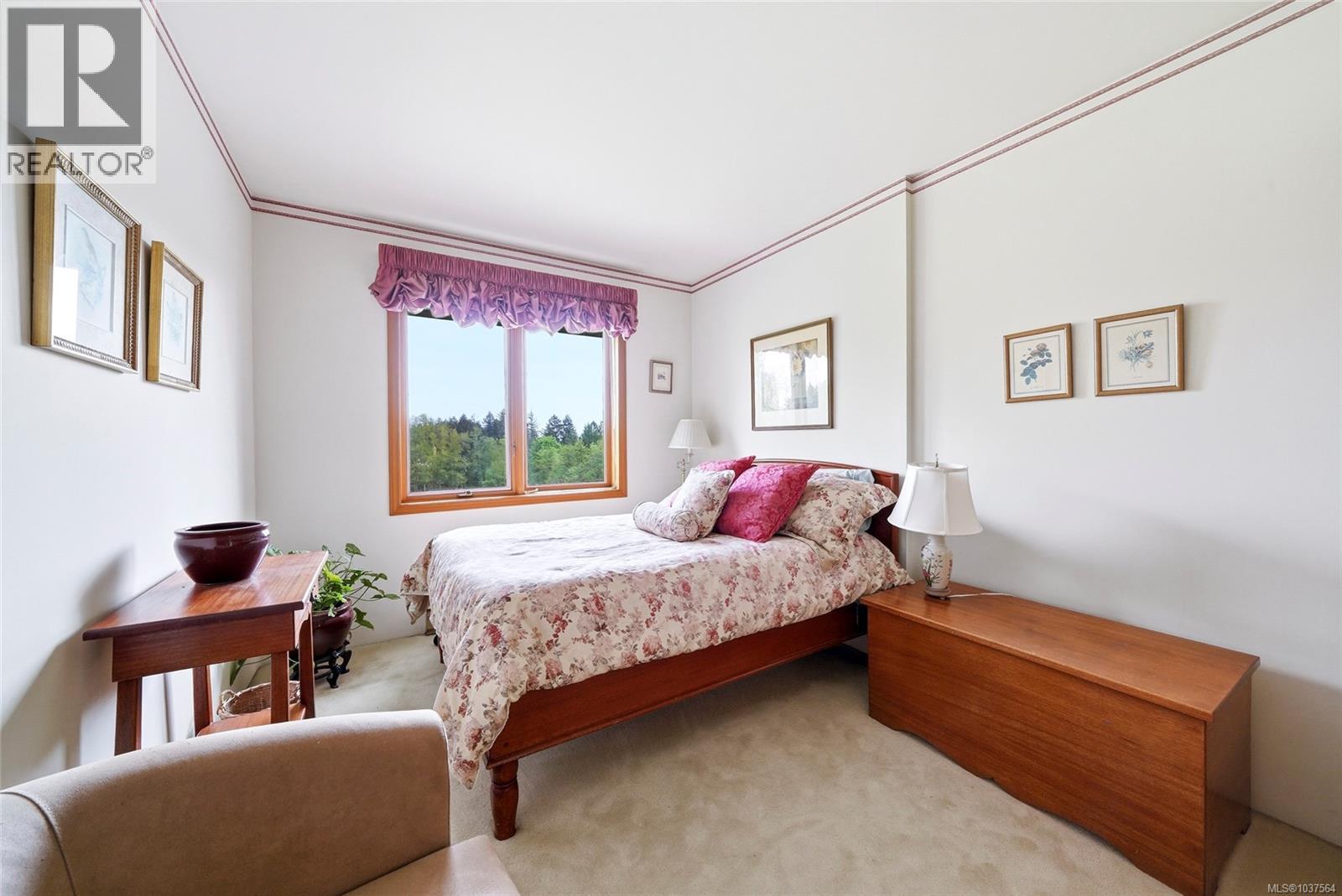6412 Bryn Rd, Central Saanich
