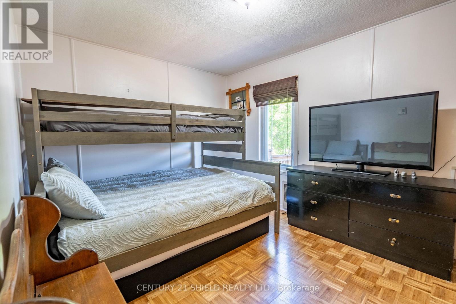 1320 AUBIN AVENUE - 16