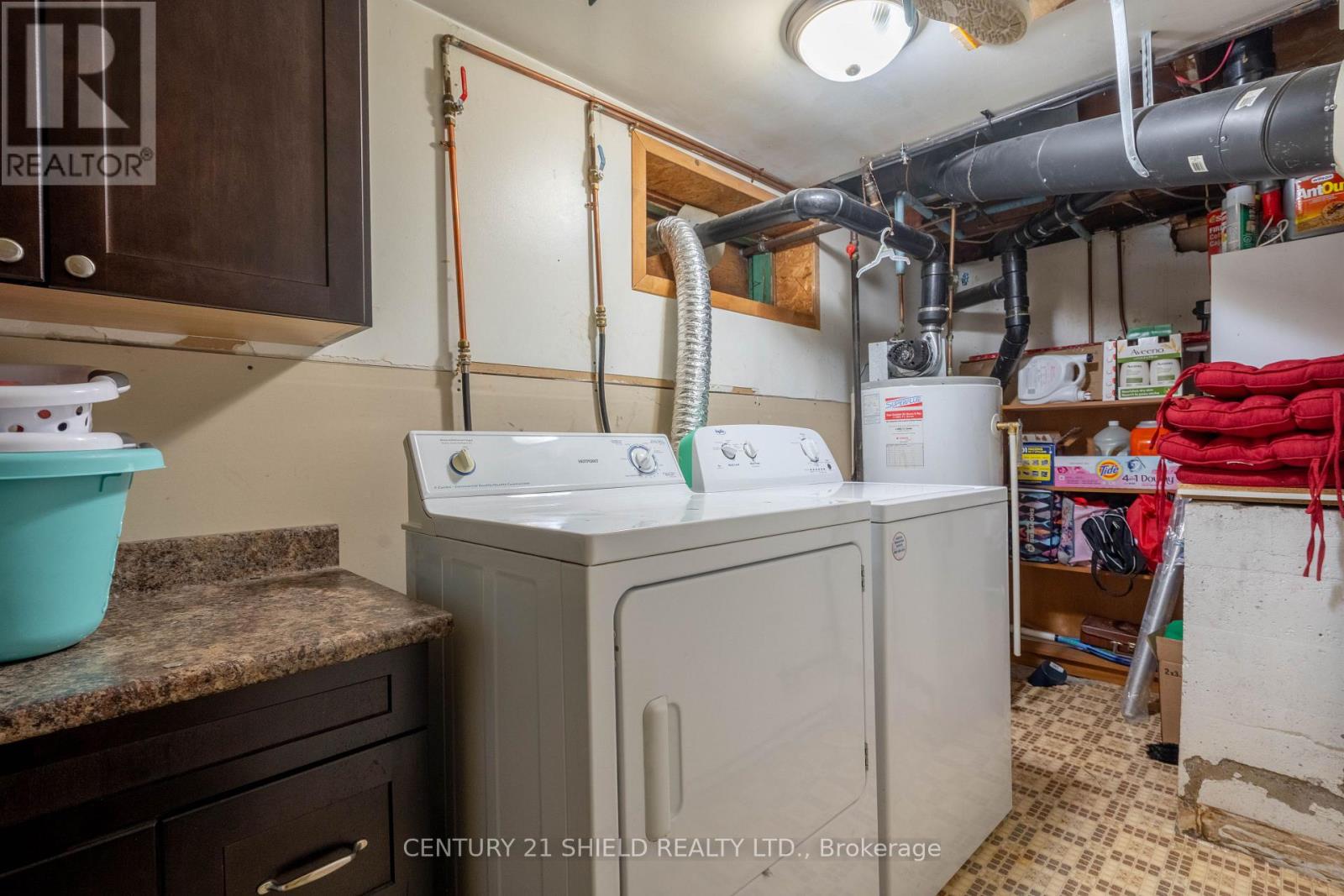 1320 AUBIN AVENUE - 28
