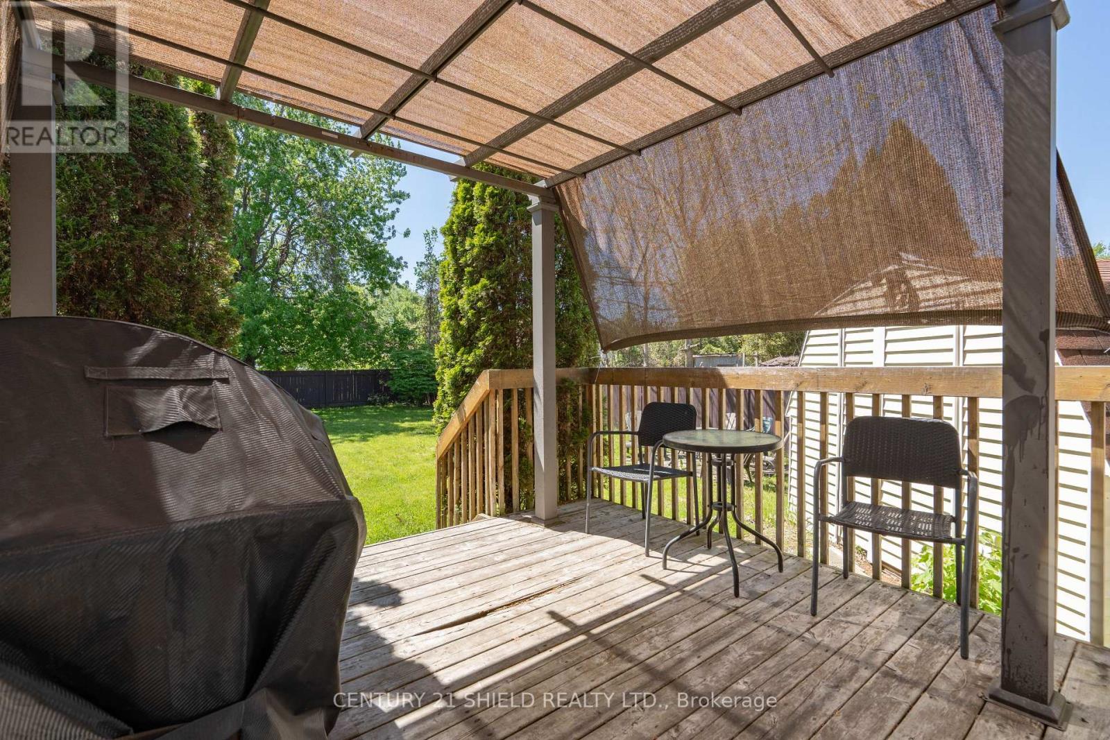 1320 AUBIN AVENUE - 38
