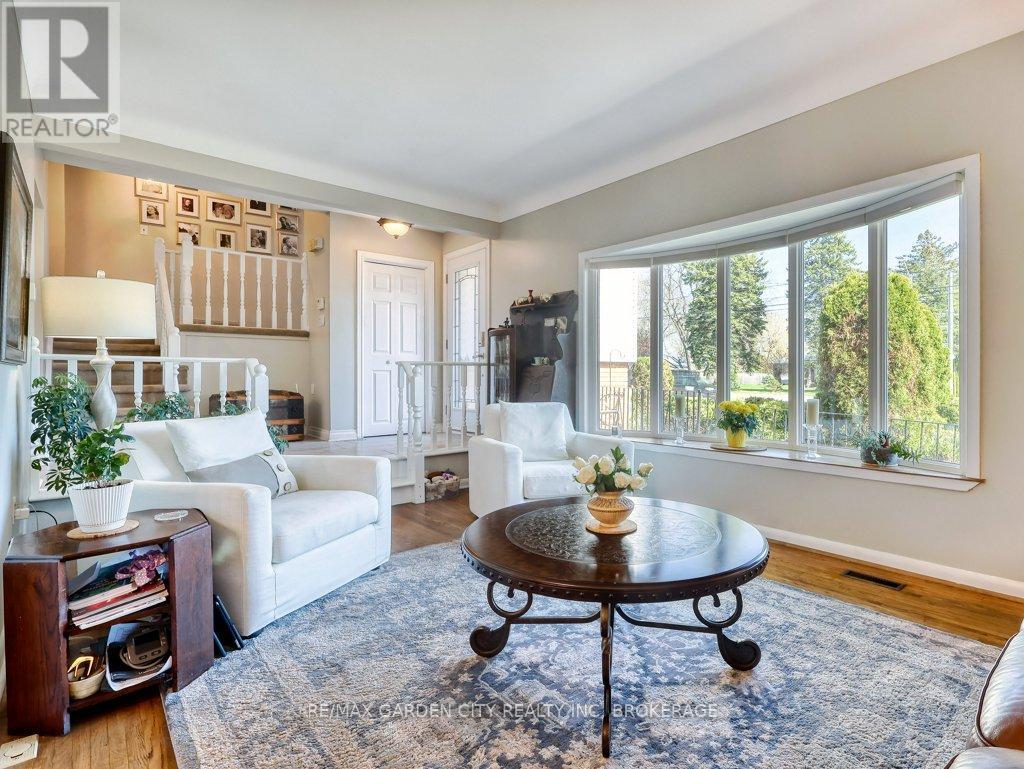 171 LAKESHORE ROAD - 11