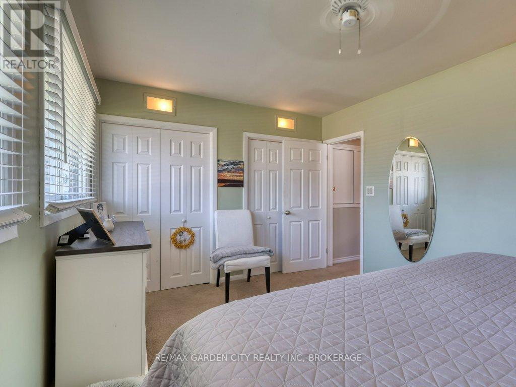 171 LAKESHORE ROAD - 16