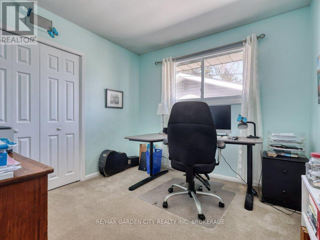 171 LAKESHORE ROAD - 32